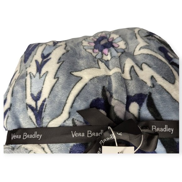 Vera Bradley Plaza Tile Fleece 50" x 80" Throw New - Picture 5 of 6